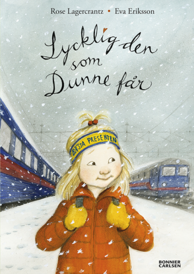 Omslaget till boken. Ett barn med röd jacka, grönt pannband och långt blont hår står ute i snö. I bakgrunden syns ett blått och rött tåg.
