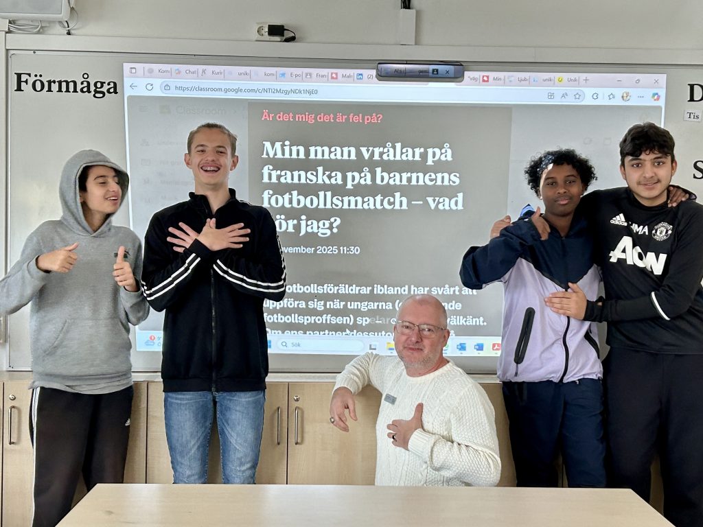 Franskelever tillsammans med sin lärare